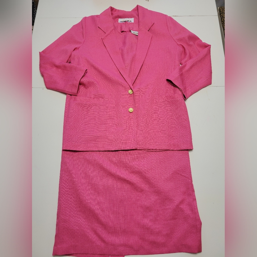 Phenomal Vintage 3-piece Set! Skirt+Top+ Blazer! 💖